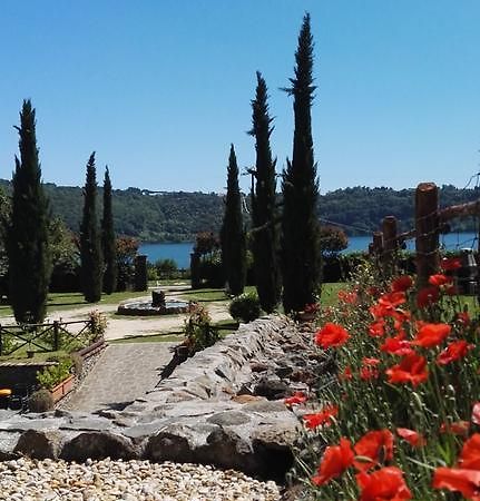 נמי Agriturismo Le Grotte מראה חיצוני תמונה