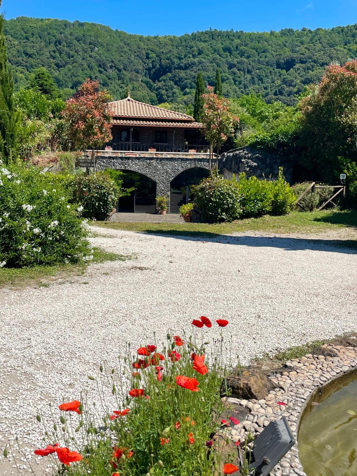 נמי Agriturismo Le Grotte מראה חיצוני תמונה