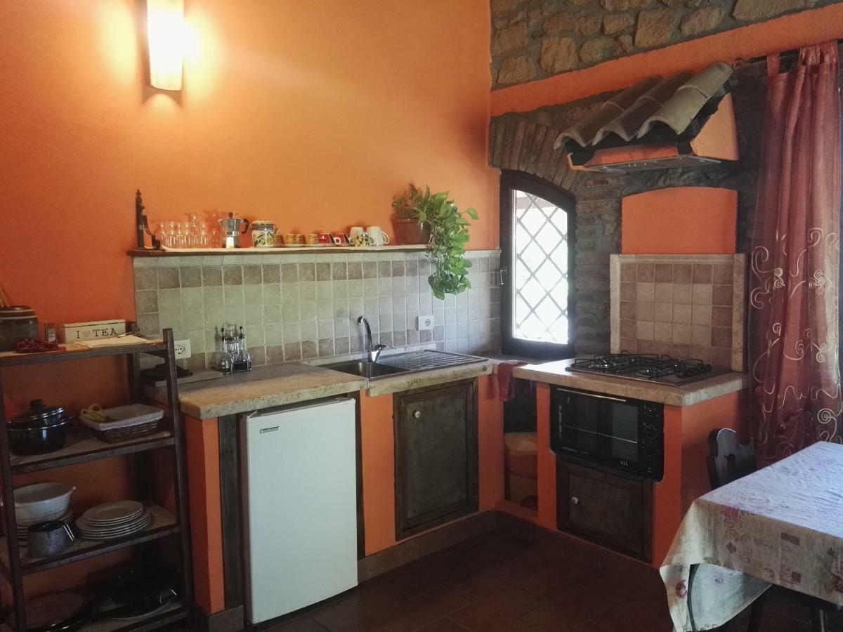 נמי Agriturismo Le Grotte מראה חיצוני תמונה